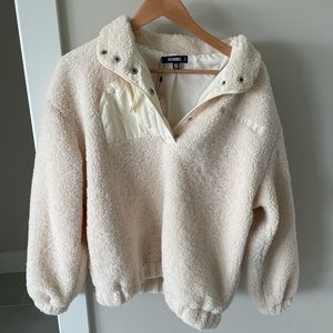 NWT MISSGUIDED Eucra Off White Sherpa Pullover.